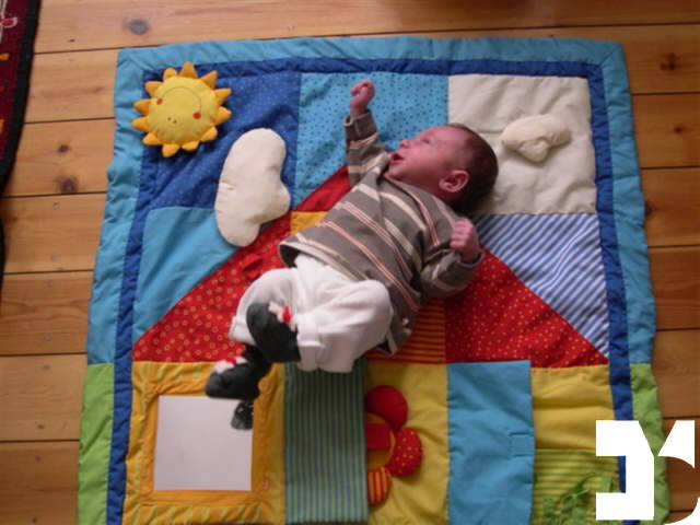 Parenti - Julian - 20040928 - 1 mese - 131-MAT.JPG